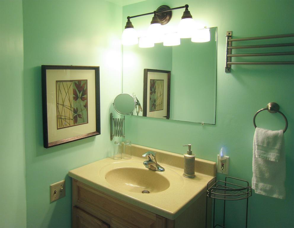 هيلو Hale Kai Hawaii Bed & Breakfast الغرفة الصورة